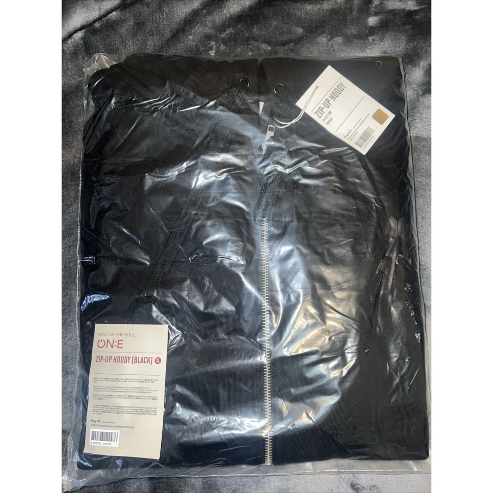 XL Official BTS MAP OF THE SOUL ON:E ZIP-UP HOODIE HOODY